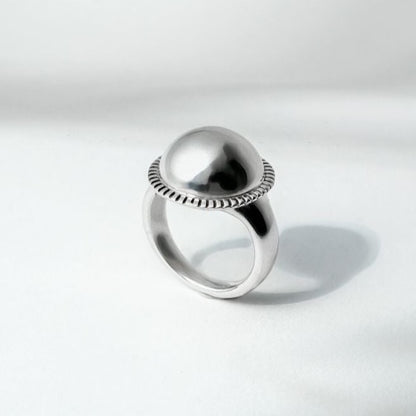 Modern Estonian Sõlg Ring